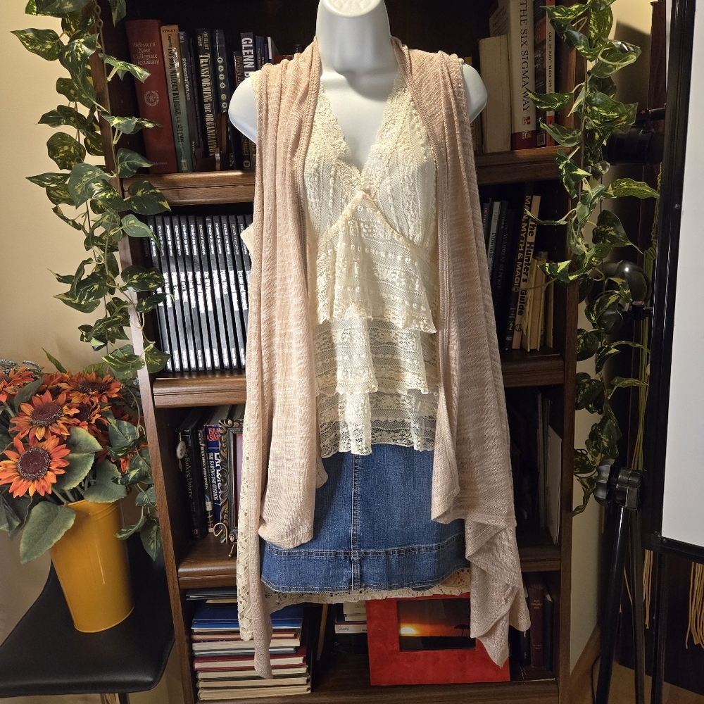 Women's Lightweight Sleeveless Draped Open Vest
